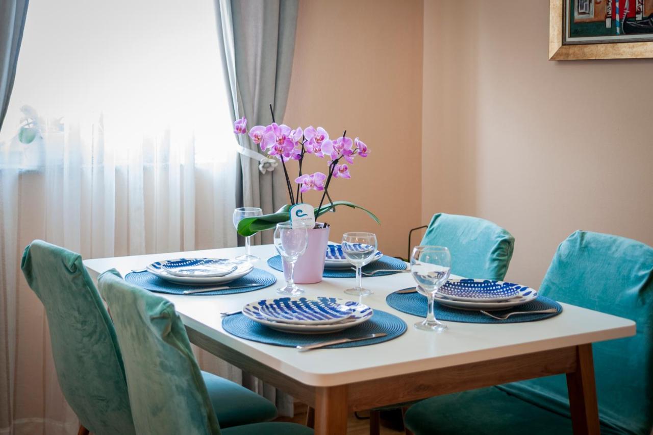 Apartment Deluxe Ровинь Экстерьер фото