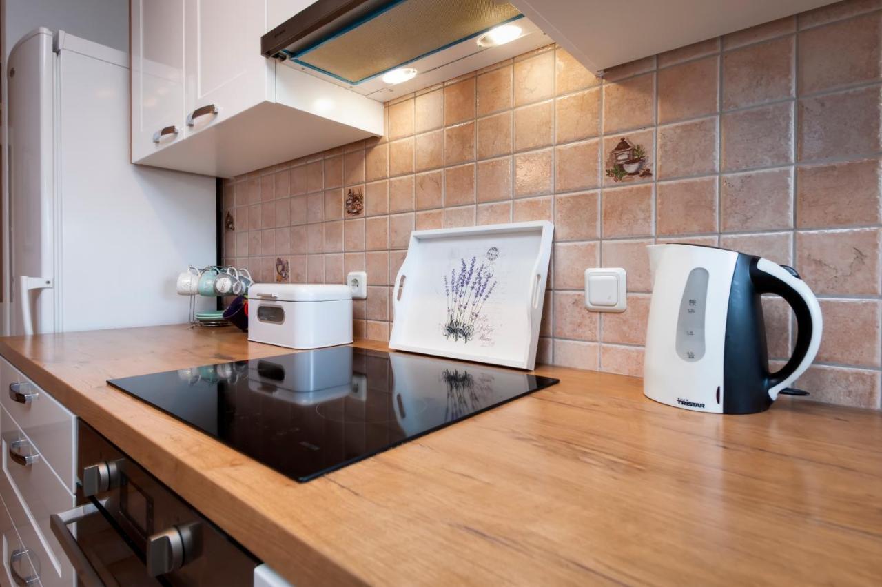Apartment Deluxe Ровинь Экстерьер фото
